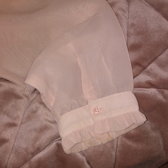 Button up - Picture 3 of 3